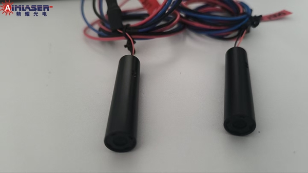 638nm微光斑点激光器